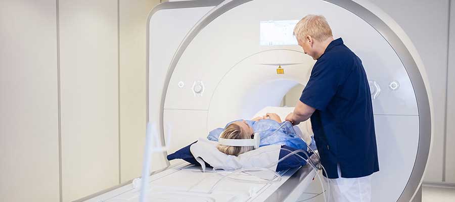 MRI TECHNICIAN SCHOOLS & PROGRAMS | Accredited